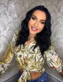 bianca comănici blondă