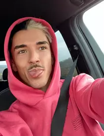 Mădălina Ghenea și Emil Rengle, imagini incendiare pe plaja din Mexic. Cât de sexy e vedeta în costum de baie!