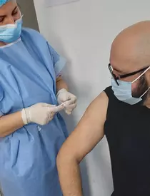 Mihai Budeanu s-a vaccinat împotriva COVID-19, după ce s-a vindecat ca prin minune de boală: "Încurajez pe toată lumea"
