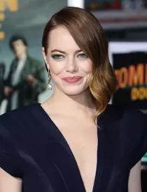 Emma Stone a născut în secret! Actrița și Dave McCary au devenit părinți acum două săptămâni