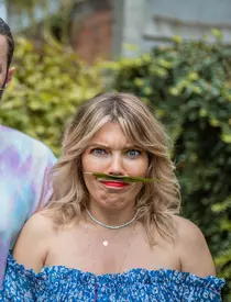 Gina-Pistol-burtică-de-gravidă-2