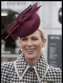 Zara Tindall, nepoata Reginei Elisabeta, a născut. Copilul a venit pe lume în baie, pe podea!