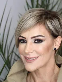 roxana-ciuhulescu-emisiune-682×1024