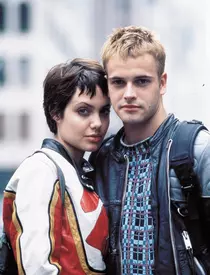 Angelina Jolie, întâlnire secretă cu fostul soț Jonny Lee Miller. Cum a fost surprinsă de paparazzi, în toiul nopții