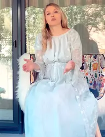 andreea-ibacka-in-ultimul-trimestru-de-sarcina-1-966×1024