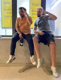 cine-este-Rikito-Watanabe-splash-vedete-la-apa-1