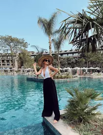 Carmen-Negoita-Bravo-ai-stil-1-1