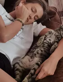 Gabriela Prisăcariu și Dani Oțil s-au întors acasă de urgență, din vacanță: „Dureri, copilul se mișca”