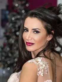 mara-banica-insarcinata-burtica-de-gravida-1