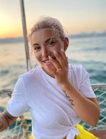 nicoleta-nuca-s-a-logodit-1