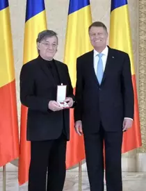 240656852_4297820873628826_1689666125734165894_n-2-695×1024-1