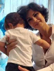 740full-ramona-badescu