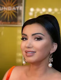 adriana-bahmuteanu-1-1