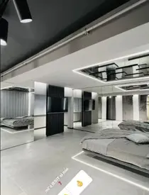 Cum arată garsoniera de lux a lui Dorian Popa. O închiriază în regim hotelier