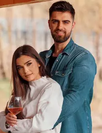 Cine este Alex Leonte, iubitul lui Theo Rose. Legătura neștiută dintre el și Nea Marin