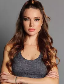 elena-chiriac-sarut-otilia-bilionera-5