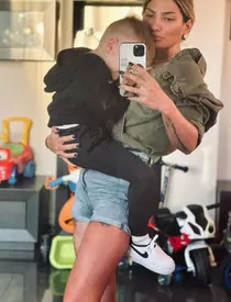 ana-dobrovie-tatuaj-7