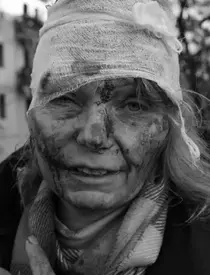 femeie-insangerata-7-1