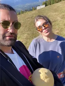 Smiley, după ce a fost criticat pentru filmulețul în care se sărută cu Gina Pistol: „Pentru cei scandalizați...”