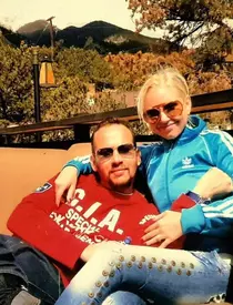 Mihaela Cernea divorțează de Costin Craioveanu, după ce ar fi bătut-o:  „Am introdus actele”. Reacția pictorului