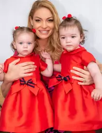 bucurie-mare-pentru-valentina-pelinel-si-cristi-borcea-2