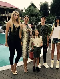 Anamaria si copiii ei