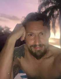 Daniel Pavel petrece Paștele împreună cu iubita lui, în Republica Dominicană. Fac și ouă roșii