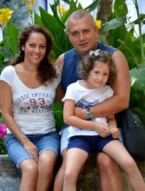 1Carmen-Trandafir-575×1024-1