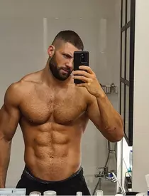 Cine-e-Florian-Munteanu-1