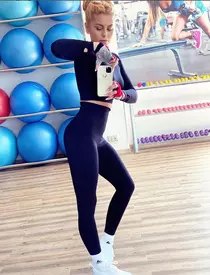 Emilia-Ghinescu-operatii-estetice-2