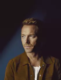 Ce l-a determinat pe Ronan Keating de la Boyzone să-și aleagă o carieră în muzică: „Nu am fost grozav la școală, dar...” / EXCLUSIV