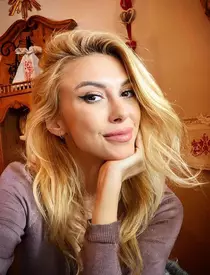 Andreea Bălan, după ce a fost amenințată de George Burcea cu Protecția Animalelor: „Cățelul e bolnav și necesită tratament zilnic”