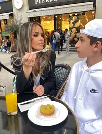 diana-munteanu-si-fiul-ei