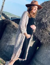 sotia-lui-George-Hora-insarcinata.1jpg