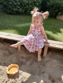 Sanziana si fiicele sale