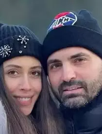 Yasmine ceruta in casatorie de pepe