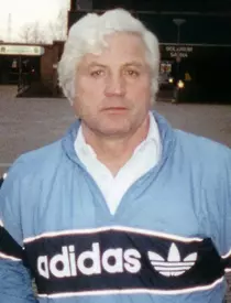 cine-este-Ion-Cernea-sotul-Irinei-Loghin-5