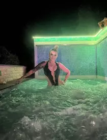 Anamaria Prodan silueta