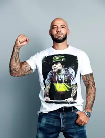 Adela-Popescu-Cabral-Sunt-celebru-scoate-ma-de-aici