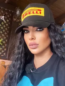 cine-este-andreea-tonciu-1