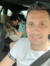 Flick și Denisa Filcea și-au botezat fetița într-un loc special: „Ne-am dus comoara în fața lui Dumnezeu”. Imagini de la eveniment