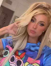 Paris Hilton vine să pună muzică la Craiova, la Festivalul IntenCity. Vedeta se întoarce în România după 4 ani