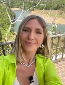 Adela Popescu a rămas singură la filmările pentru Sunt celebru, scoate-mă de aici! Cum s-a pozat Radu Vâlcan în aeroport