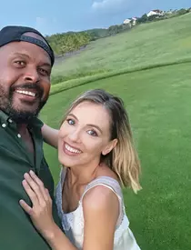 Cabral a rămas singur la filmările pentru "Sunt celebru, scoate-mă de aici". Andreea Ibacka și copiii au revenit în România: "Mi-a plecat familia"