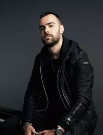 Cu cine se iubește Denis Hanganu, actorul din serialul „Clanul”: „Nu vine din domeniul artistic, ci din cel...”. Ce spune despre căsătorie și copii / EXCLUSIV