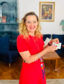 Elena Lasconi, agresată verbal de un proxenet. Cum se apără, după ce a fost acuzată de moartea unui tânăr motociclist: "O chestie aberantă"