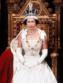 Regina Elisabeta tanara