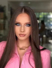 adela-draghiciu-cind-era-mai-mica-cu-fratele-ei-in-prezentare