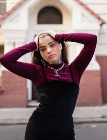 cine-este-flavia-barbu-de-pe-tiktok-0