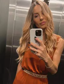 Cum arată Flavia Mihășan după ce și-a făcut o operație estetică prin care și-a tăiat pleoapele: „A durat 25 de minute operația”